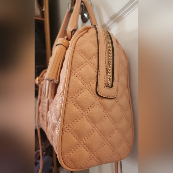Anne Klein Faux Leather Quilted Satchel Bag in Peach; Brand-New Without Tags - Picture 2 of 16